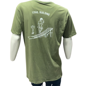 Camiseta Masculina Casual Nomad Trail Building Verde Tam G
