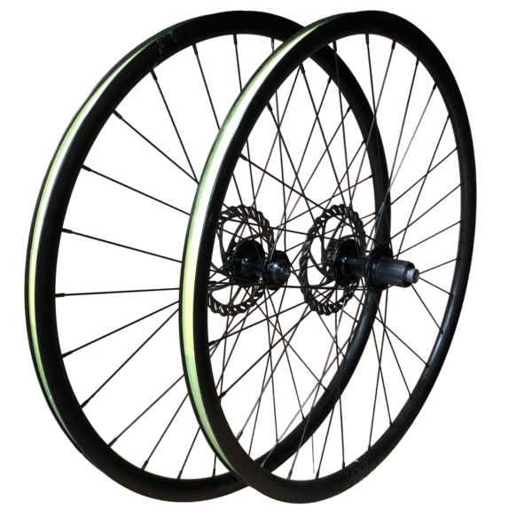 Rodas GXD 1.0 Disc 700c Gravel e Road Eixo Passante Usada