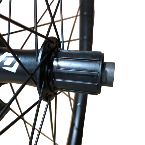 Rodas MTB 29 Boost Scott Syncros X30SE Tubeless Aro 35mm - Image 3