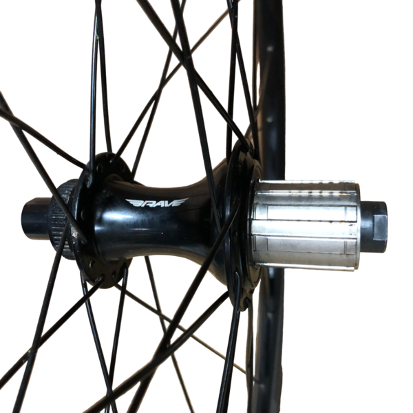 Rodas MTB Brave Boost 9 10 11 e 12v HG11 Rolamentada Usada - Image 3