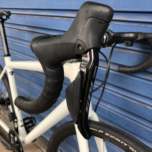 Bicicleta Specialized Aethos Tam 56 Disc Di2 seminova Road - Image 6