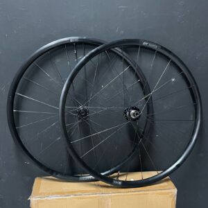 Par Rodas Gravel com aros DTSwiss G540 usada/repasse