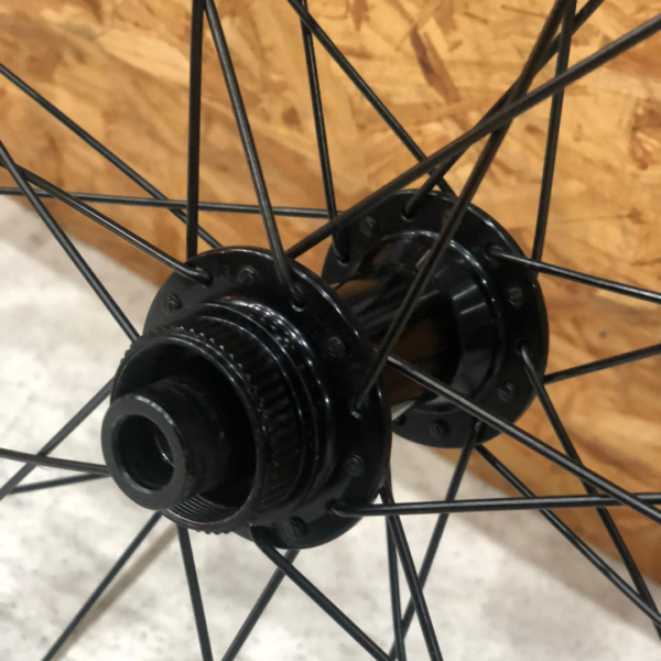 Rodas Maddux RD 2.0 Disc 700 Gravel e Road HG11 Seminova - Image 4
