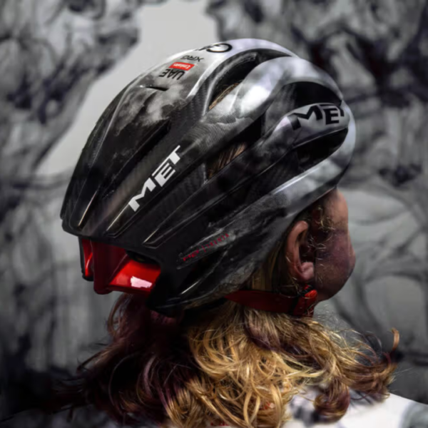 Capacete MET Road TRENTA 3k Carbon Mips UAE - Image 5