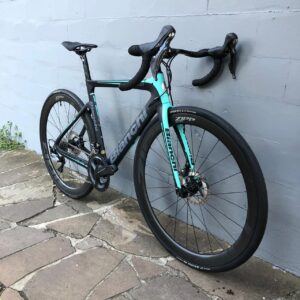 Bic Bianchi ARIA DISC Ultegra 7,6Kkg Tam 53 Seminova Repasse