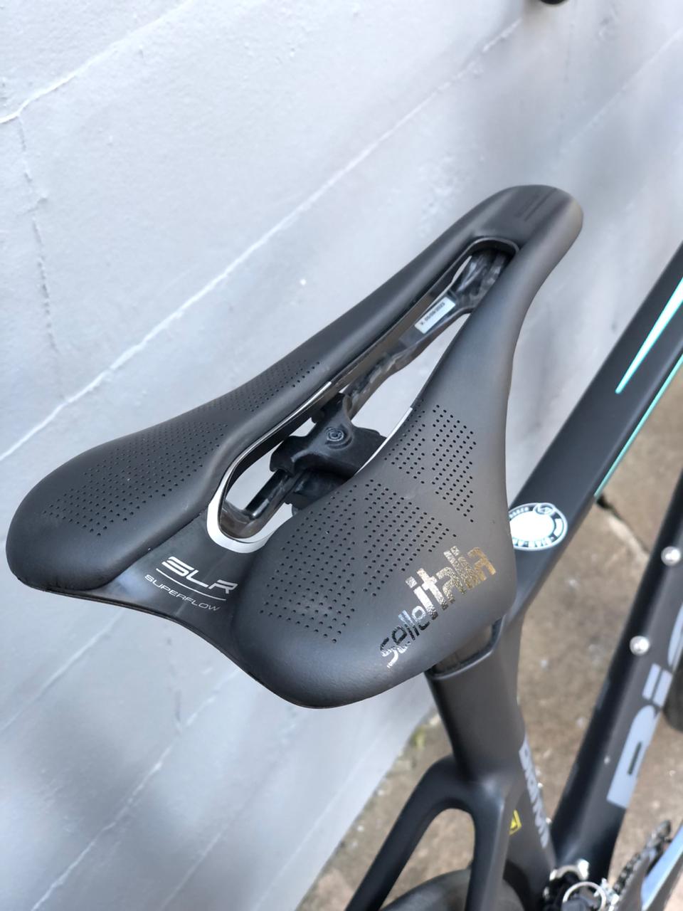 Bic Bianchi ARIA DISC Ultegra 7,6Kkg Tam 53 Seminova Repasse - Imagem 7
