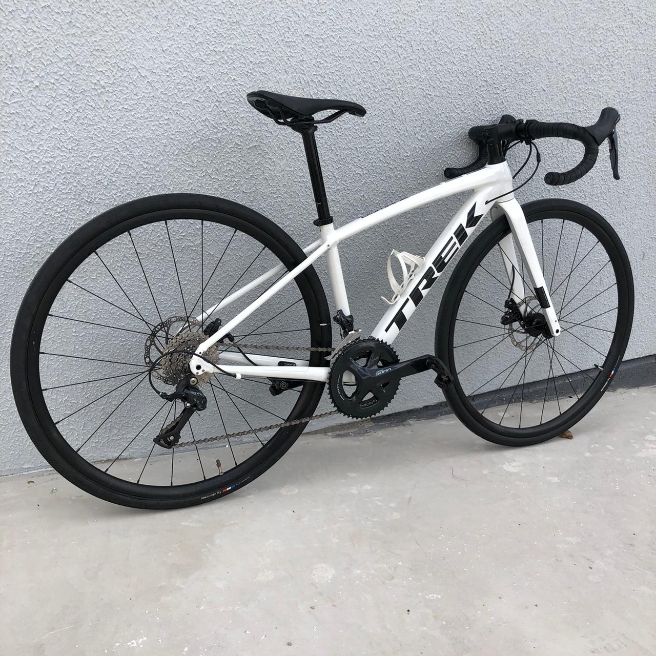 Bic Trek Domane AL 3 Disc usada/repasse Tam 44 - Imagem 2