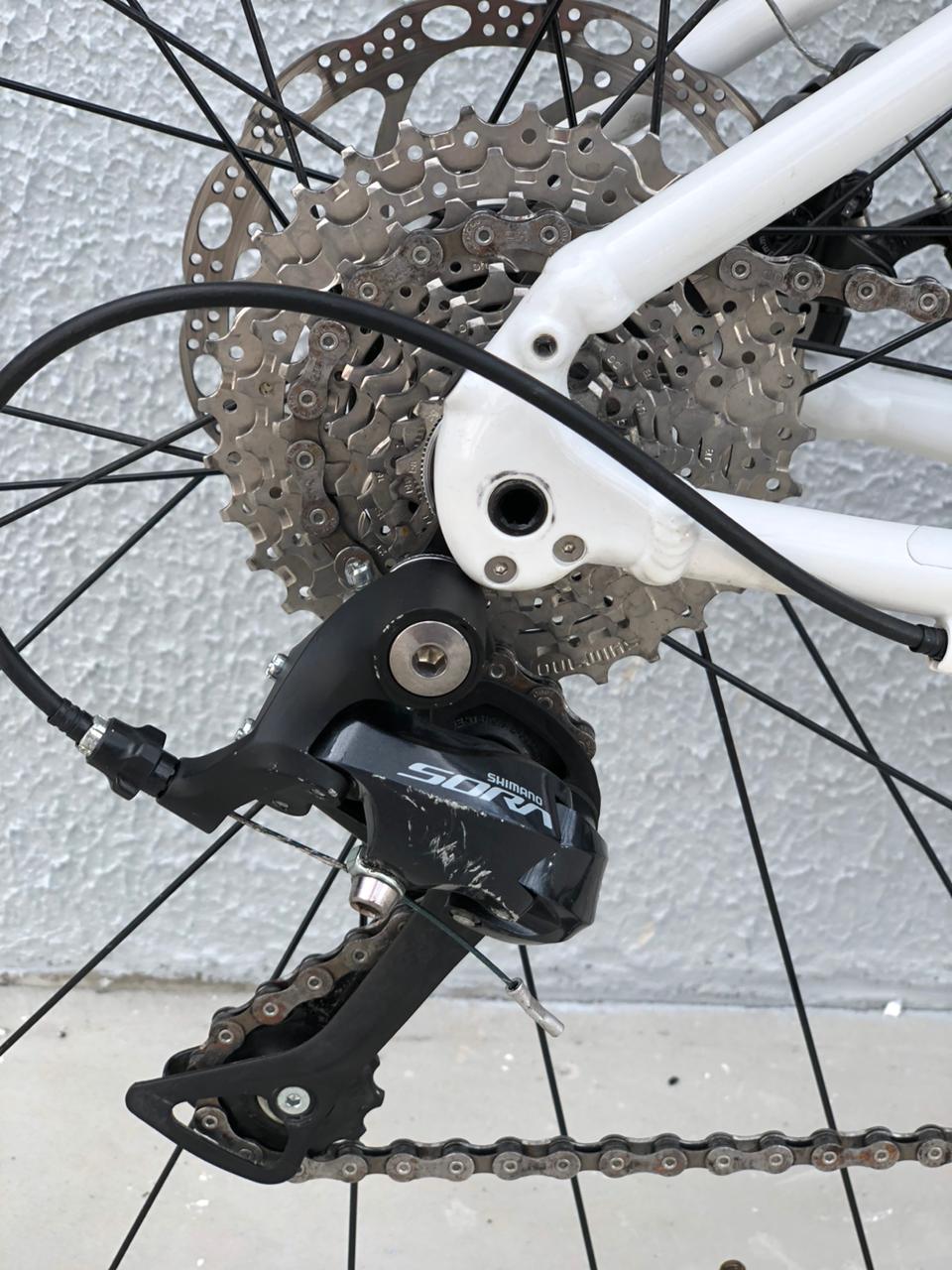 Bic Trek Domane AL 3 Disc usada/repasse Tam 44 - Imagem 5