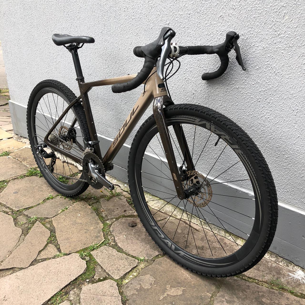 Bic Gravel Soul Spry Tam S usada/repasse - Imagem 4