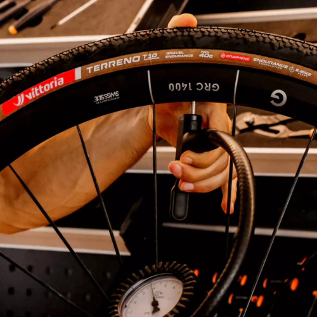 Par Pneu Vittoria Terreno Gravel T10 TLR 700x40 Endurance Preto Marrom 11A00823 - Imagem 7