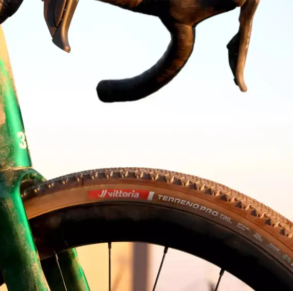 Par Pneu Gravel Vittoria Terreno Pro T30 700x45 TLR Marrom Natural 11A00848 - Imagem 6